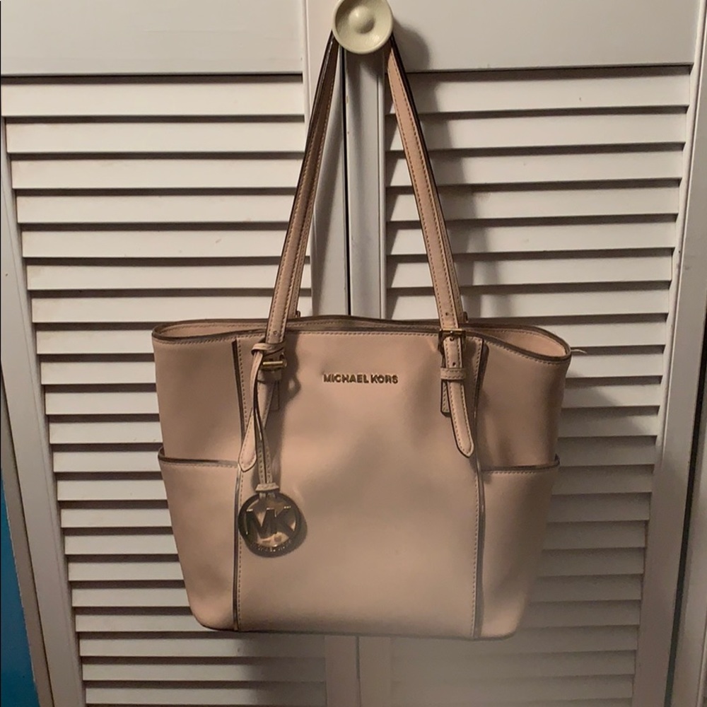 Micheal Kors Jet Set Leather Tote
